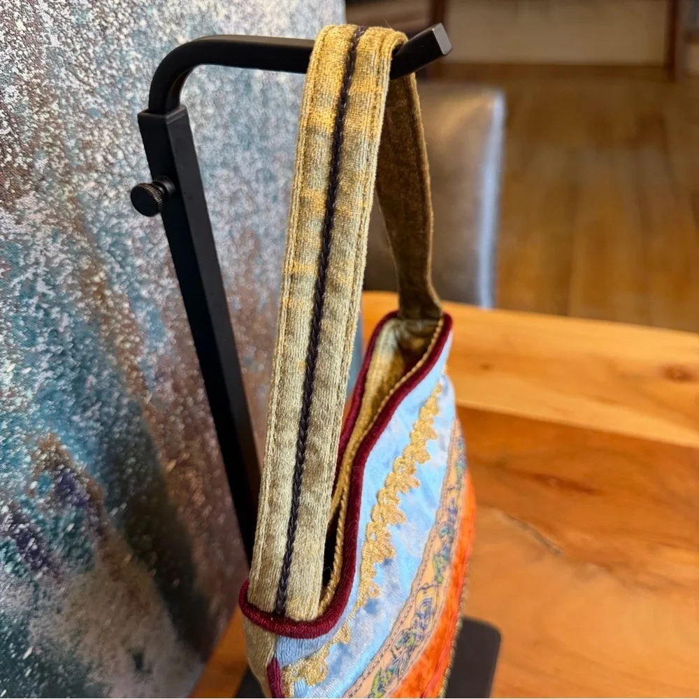 Carlo D'Santi Vintage 1990s Boho Chic Velvet Brocade Shoulder Bag (EUC)